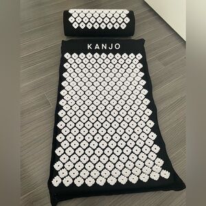 Kanjo Black Acupressure Mat and Pillow Set